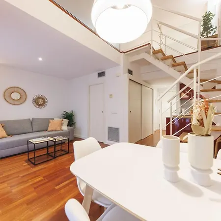Bravissimo Placa Catalunya 2-2, Duplex Жерона